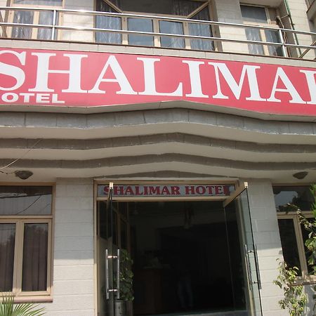 Shalimar Hotel Ню Делхи Екстериор снимка