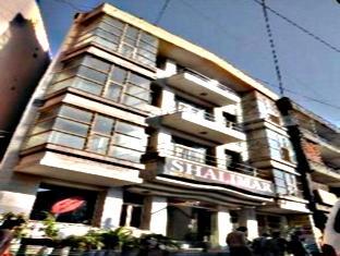 Shalimar Hotel Ню Делхи Екстериор снимка