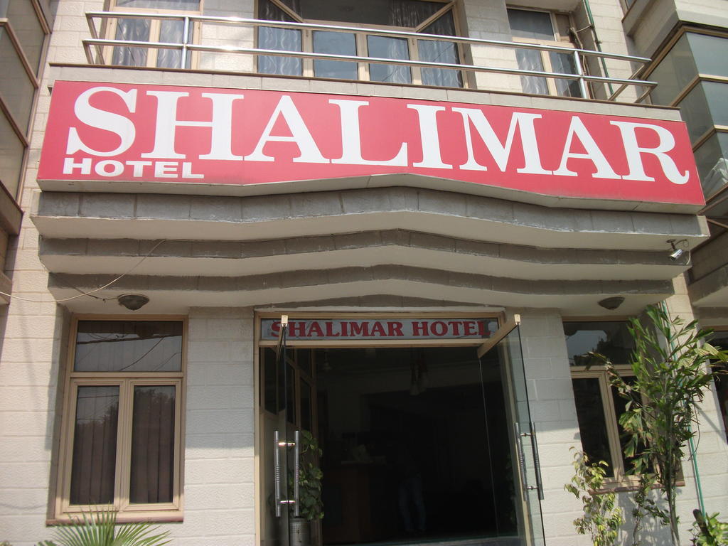Shalimar Hotel Ню Делхи Екстериор снимка